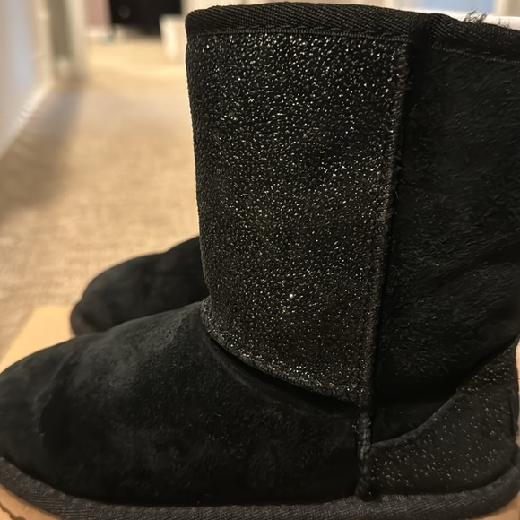 Black sparkle UGGs excellent condition - Picture 2 of 5